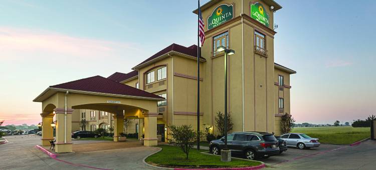 阿尔瓦拉多拉昆塔温德姆套房酒店(La Quinta Inn & Suites by Wyndham Alvarado)图片