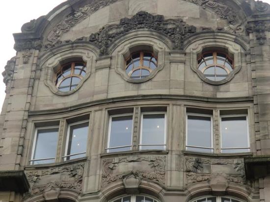 【携程攻略】斯特拉斯堡老佛爷百货购物攻略,