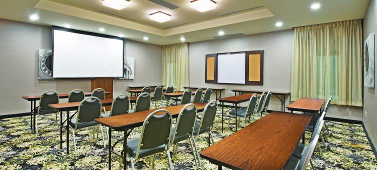 摩根敦拉昆塔温德姆套房酒店(La Quinta Inn & Suites by Wyndham Morgantown)图片