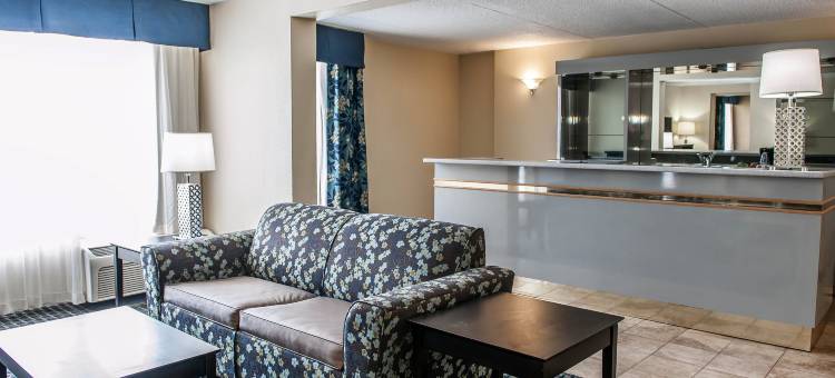 特雷霍特大学区凯艺酒店(Quality Inn Terre Haute University Area)图片