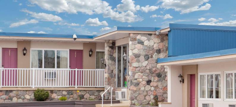 贝尔蒙特酒店(Belmont Inn)图片