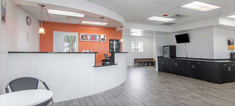 德克萨斯谢尔曼 6 号汽车旅馆(Motel 6-Sherman, TX)图片