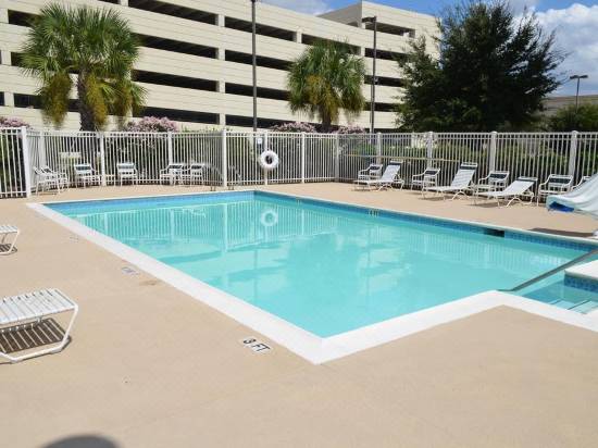 Hilton Garden Inn Houston Westbelt Hotel Reviews And Room Rates