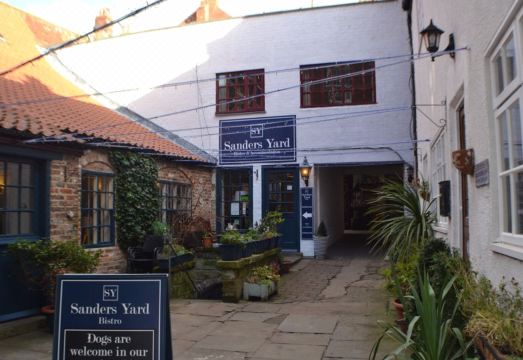 Sanders Yard Hotel Overview