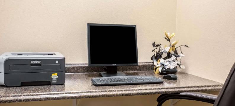 西雅图费多威凯艺套房酒店(Quality Inn & Suites Federal Way - Seattle)图片