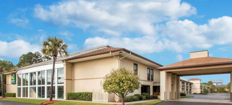 里奇兰品质套房酒店(Quality Inn & Suites Ridgeland)图片