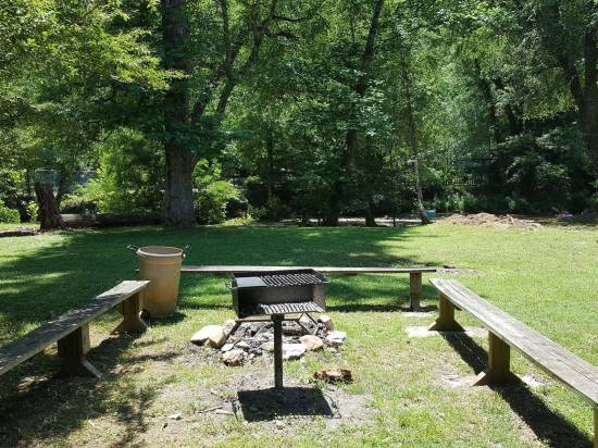Riverbend Motel Cabins Hotel Reviews And Room Rates Trip Com