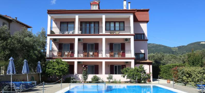 克里斯蒂娜工作室旅馆(Christina Studios)图片