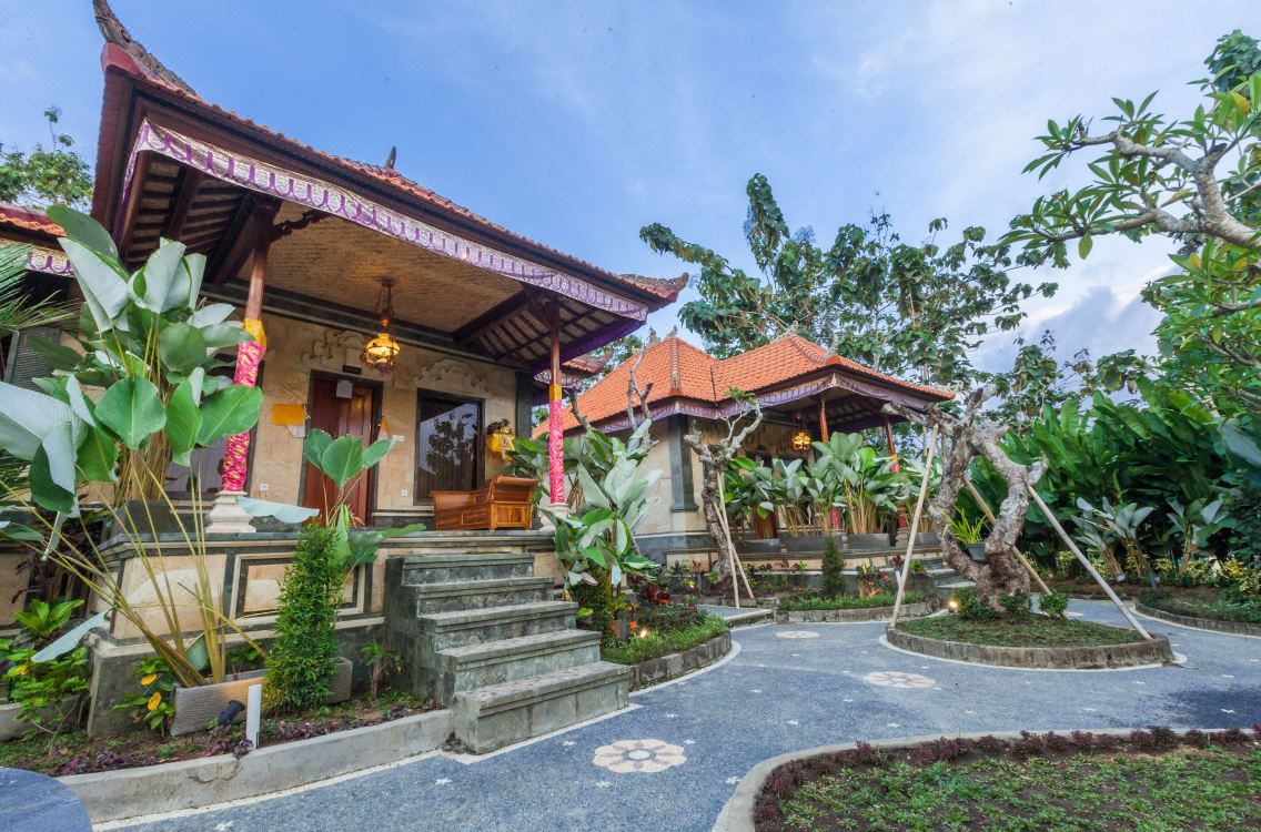 46+ Yoga Amertham Villa Background