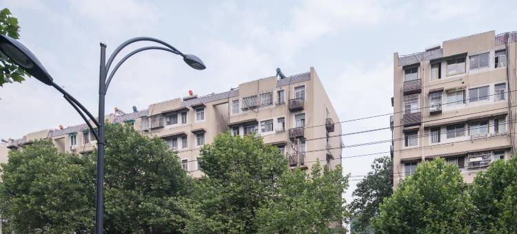 栖七宾馆(南京火车站岗子村地铁站店)图片