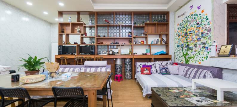 梦想旅行家太空舱青年旅社(西安钟楼回民街店)图片