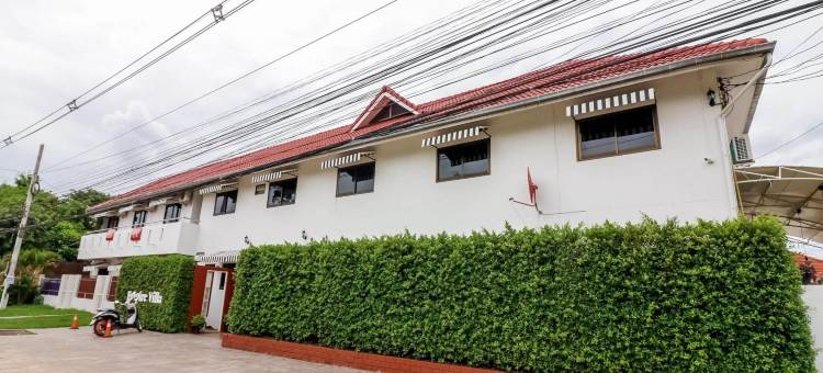 乌隆他尼奈达农帕加公园景观酒店(Nida Rooms Nongprajak Park View)图片