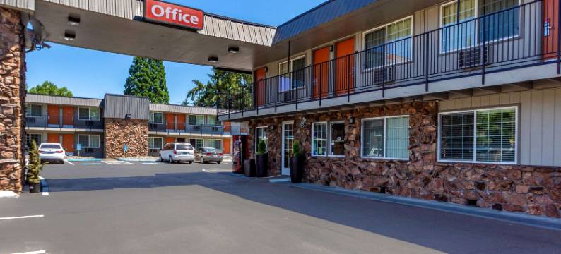 Econo Lodge Inn & Suites West Portland/Hillsboro图片