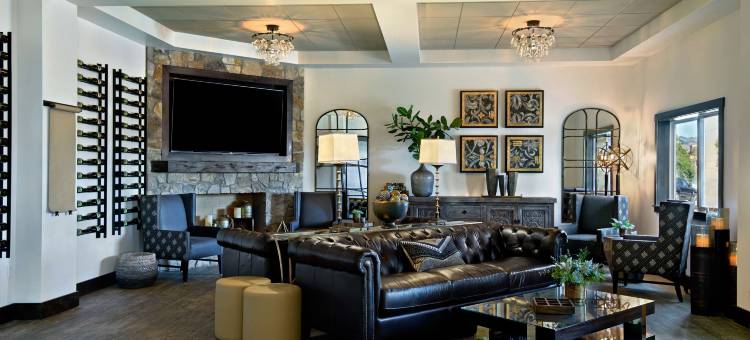 索诺马牛津套房酒店-罗纳特公园(Oxford Suites Sonoma - Rohnert Park)图片