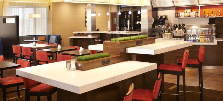舒适酒店及套房-阿灵顿高地-水牛树林(Comfort Inn & Suites Arlington Heights - Buffalo Grove)图片