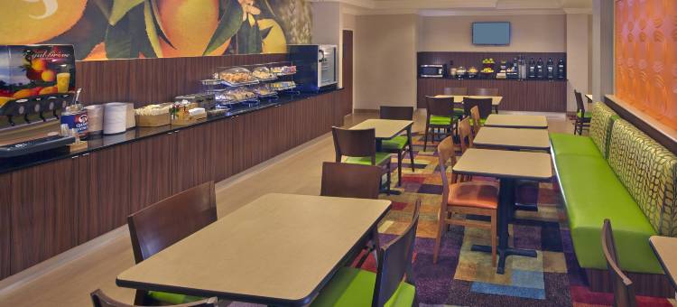博卡－拉顿万枫酒店(Fairfield Inn & Suites Boca Raton)图片