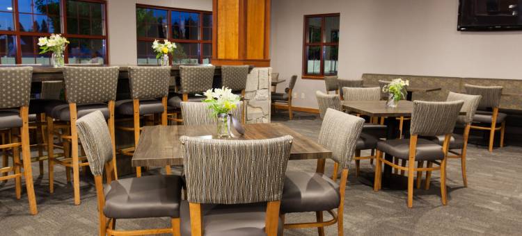 智选假日套房酒店切尼的大学区(Holiday Inn Express & Suites Cheney)图片