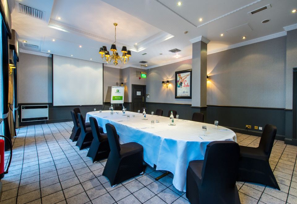 Holiday Inn GLASGOW - CITY CTR THEATRELAND by IHG Hotel Overview