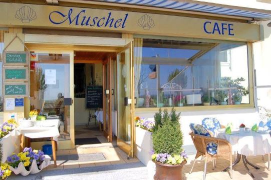 Maris Hotel Overview