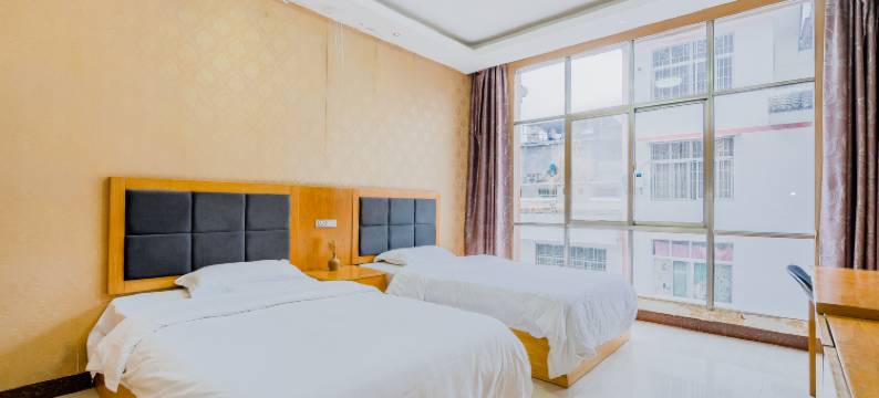 途窝假日酒店(荔波冰雪水世界滑雪场店)图片