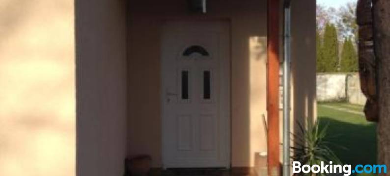 卡奇士野营公寓(Kocsis Apartman es Camping)图片