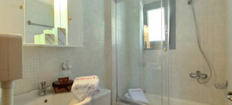 阿克洛西娅酒店(Acrothea Hotel)图片