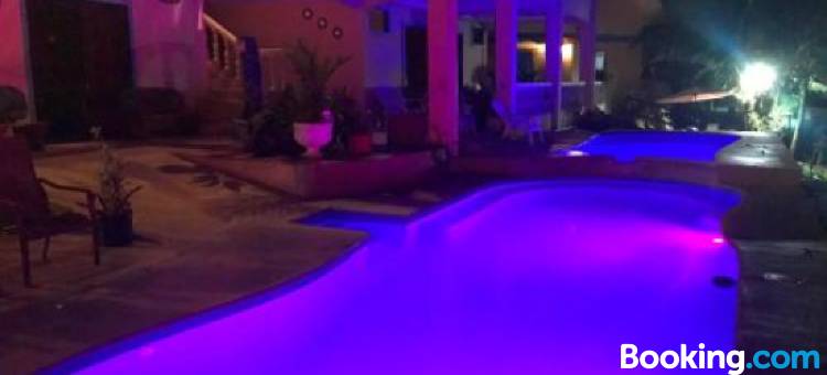 维斯塔埃尔莫萨海滩前酒店(Hotel Beachfront Vista Hermosa)图片