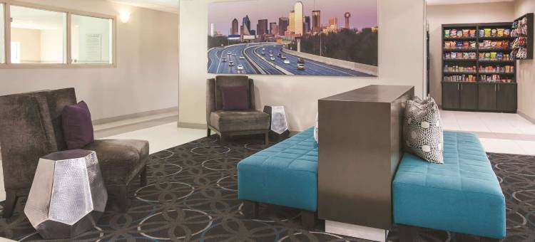 达拉斯梅斯基特拉昆塔温德姆套房酒店(La Quinta Inn & Suites by Wyndham Dallas Mesquite)图片