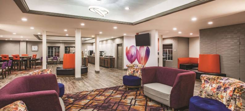 钱伯斯堡拉昆塔温德姆套房酒店(La Quinta Inn & Suites by Wyndham Chambersburg)图片