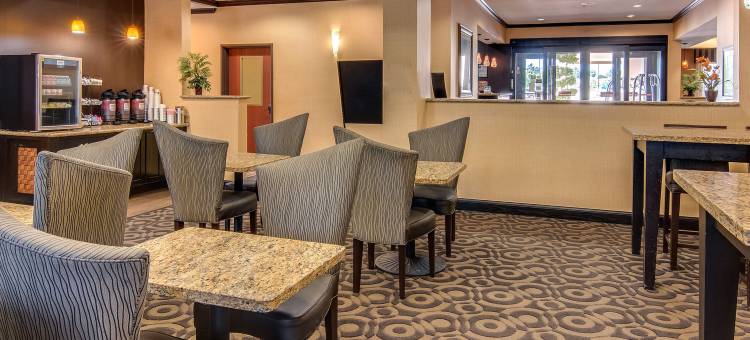 派瑞斯舒适酒店(Comfort Inn & Suites Paris)图片