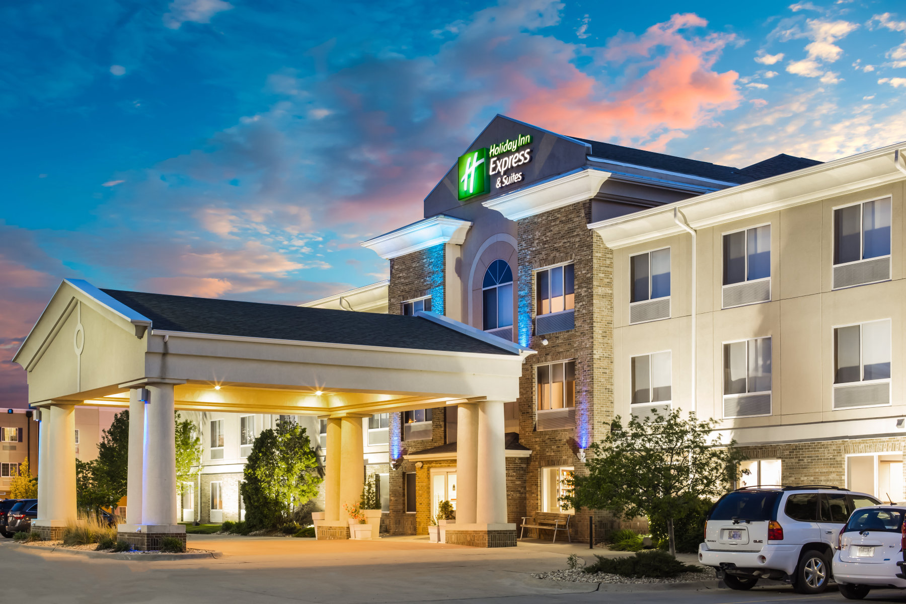 Holiday Inn Express & Suites BELLEVUE (OMAHA AREA) by IHG Hotel Overview