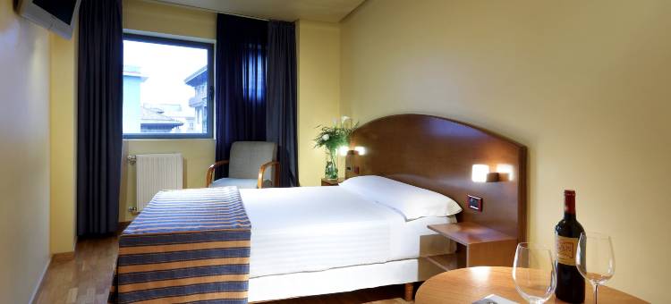 埃玛奇斯桃酒店(Exe Hotel El Magistral)图片