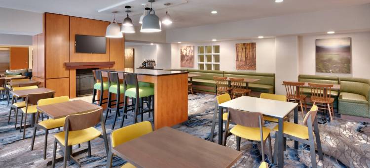 西雅图贝尔维尤 - 雷德蒙德万枫酒店(Fairfield Inn & Suites Seattle Bellevue/Redmond)图片