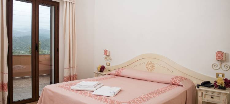 蒙蒂路育酒店(Hotel Montiruju)图片