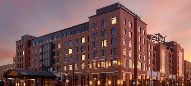 南本德希尔顿大使套房酒店(Embassy Suites by Hilton South Bend at Notre Dame)图片