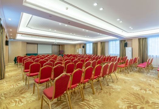 Vienna Hotel (Zhongshan Plaza) Hotel Overview