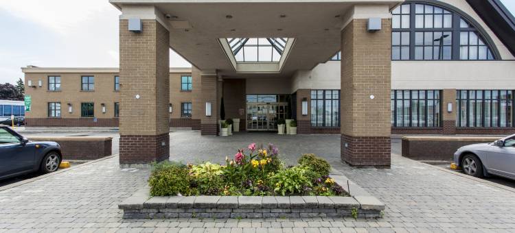 蒙特利尔机场丽笙酒店(Radisson Hotel Montreal Airport)图片
