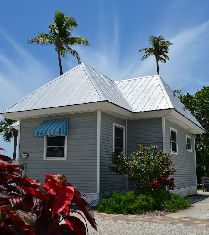 Shalimar Cottages And Motel Hotel Rates And Room Booking Trip Com