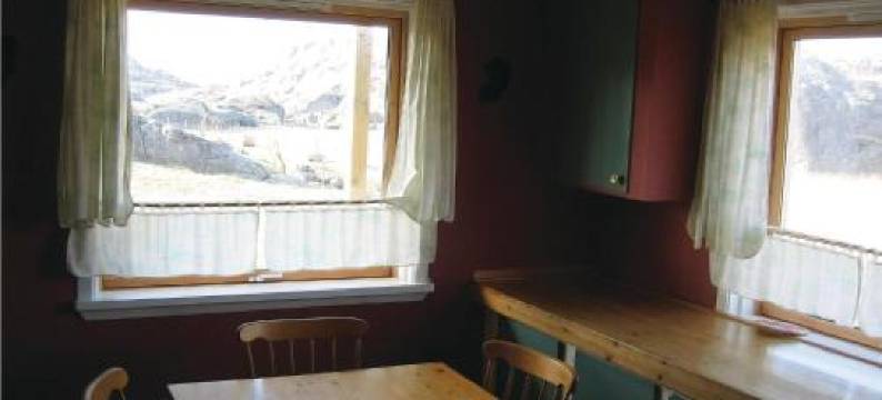西雷瓦格哈弗道度假屋(Nice Home in Sirevåg with Kitchen)图片