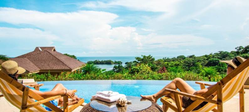 红蛙海滩岛屿度假村(Red Frog Beach Island Resort)图片