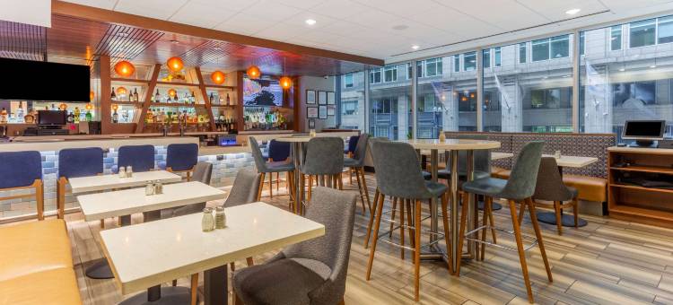 芝加哥市区拉昆塔温德姆套房酒店(La Quinta by Wyndham Chicago Downtown)图片