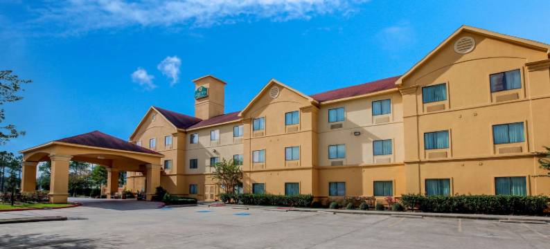 帕萨迪纳拉昆塔温德姆套房酒店(La Quinta Inn & Suites by Wyndham Pasadena)图片