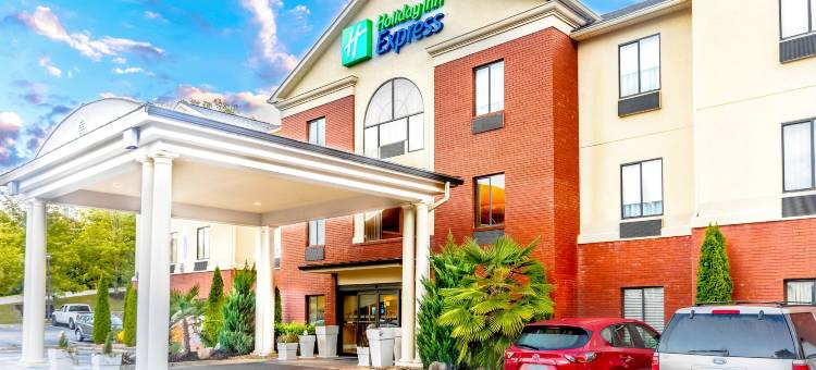 舒适套房酒店(Comfort Inn & Suites Canton Riverstone Area)图片