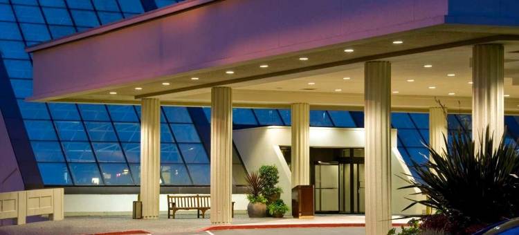 希尔顿贝尔维尤酒店(Hilton Bellevue)图片