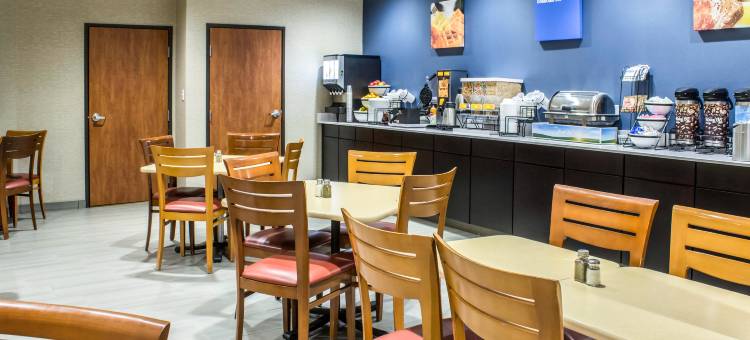 安克尼-德梅因伊克诺小屋旅馆(Econo Lodge Ankeny - des Moines)图片