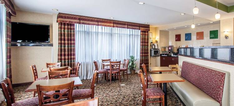 塔斯卡卢萨大学附近舒适全套房酒店(Comfort Suites Tuscaloosa Near University)图片