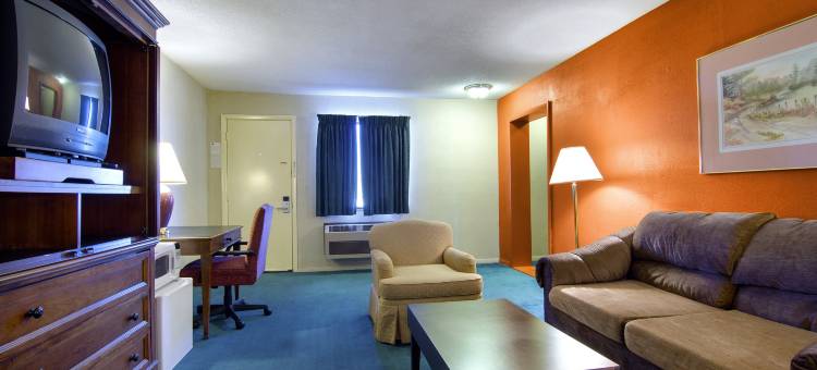 罗德威套房酒店(Knights Inn & Suites Emporia)图片