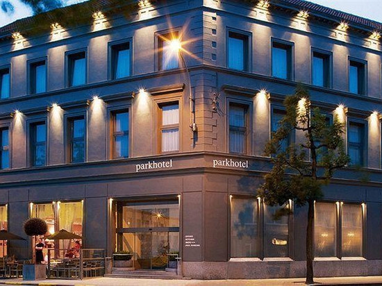 公园酒店