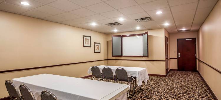 诺曼大学附近舒眠套房酒店(Sleep Inn & Suites Norman Near University)图片