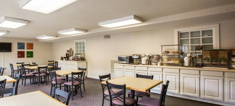 罗德威河滨套房酒店(Rodeway Inn and Suites on the River)图片